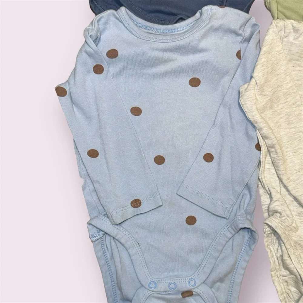H&M Baby Boy/Girl Long Sleeve Bodysuits Bundle –‎ Size 9M
